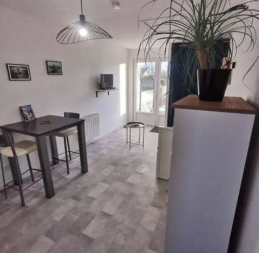 Ocalme, Ideal A 2, Jardin, Dom wakacyjny